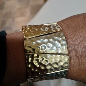 Vintage Kenneth J Lang Stretch Gold Hammered Cuff Bracelet
